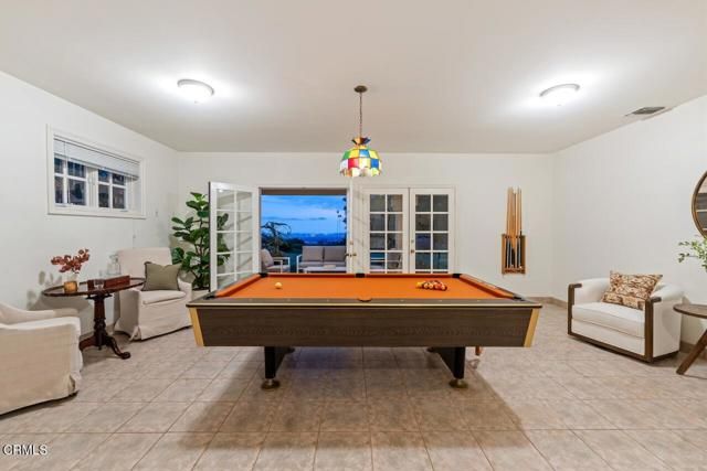 3250 Mesaloa Lane, Pasadena, CA 91107