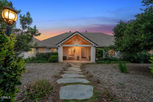 3250 Mesaloa Lane, Pasadena, CA 91107