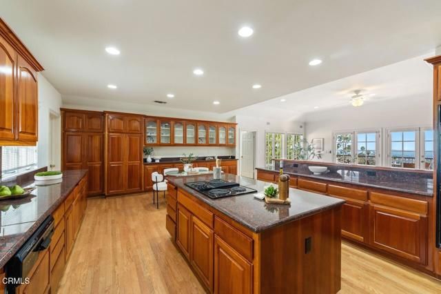 3250 Mesaloa Lane, Pasadena, CA 91107