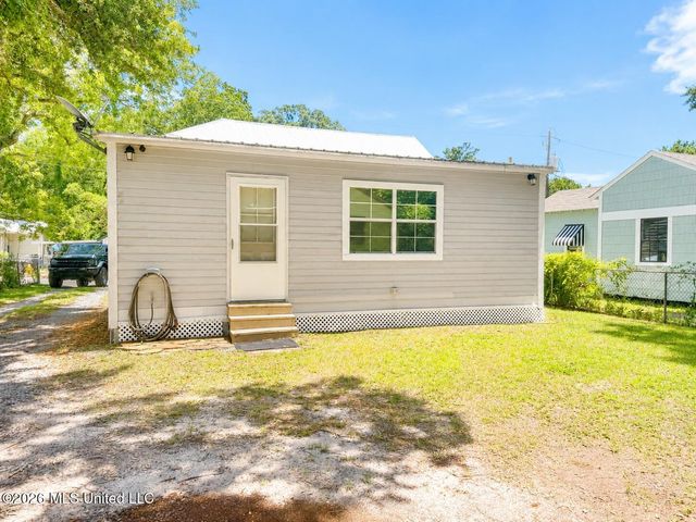 309 Seal Avenue, Biloxi, MS 39530