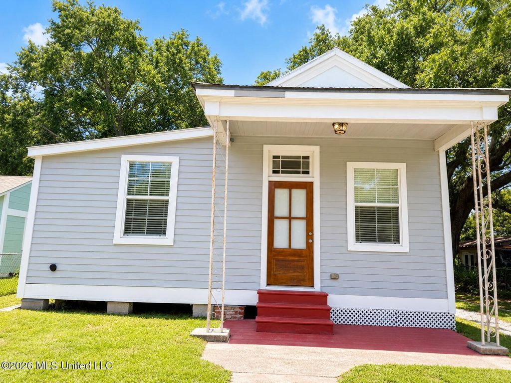 309 Seal Avenue, Biloxi, MS 39530