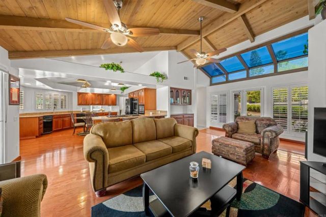2886 Windwood Way, El Cajon, CA 92019