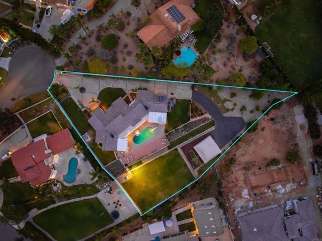 2886 Windwood Way, El Cajon, CA 92019