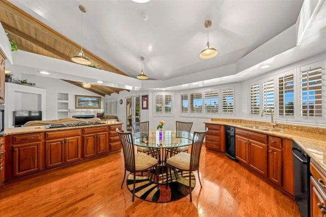 2886 Windwood Way, El Cajon, CA 92019