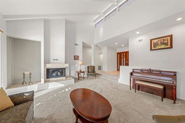 2886 Windwood Way, El Cajon, CA 92019