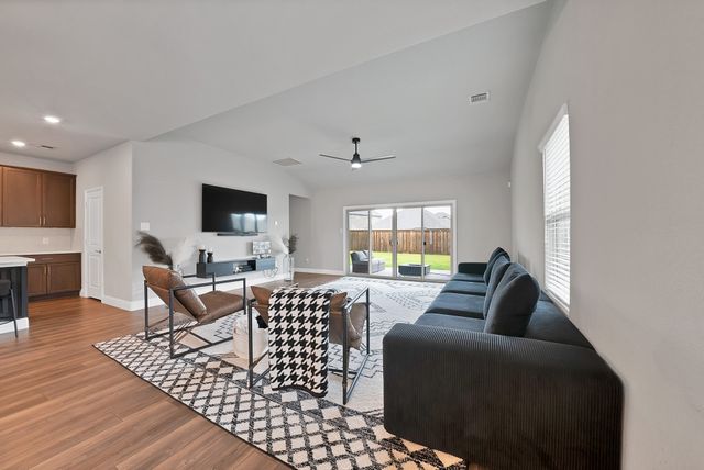 5705 Castle Peak Bend, Fort Worth, TX 76126