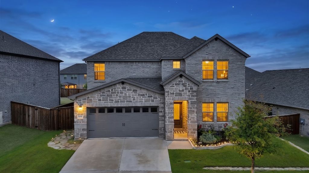 5705 Castle Peak Bend, Fort Worth, TX 76126
