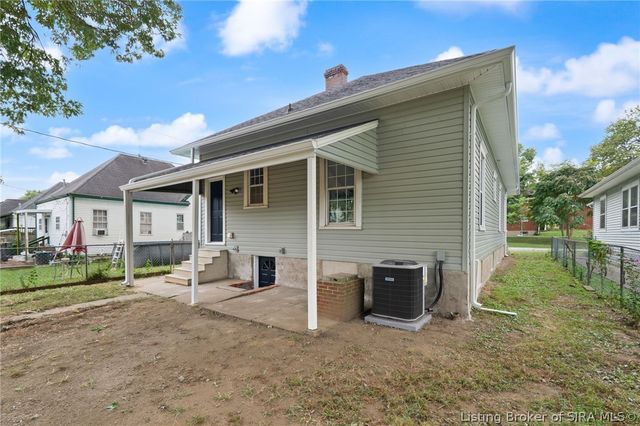 826 Catherine Place, New Albany, IN 47150