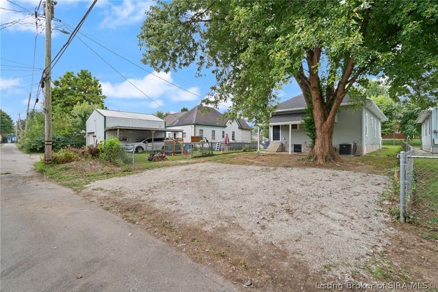 826 Catherine Place, New Albany, IN 47150