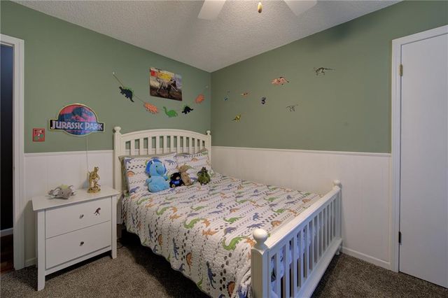 9127 W 91st Terrace, Overland Park, KS 66212