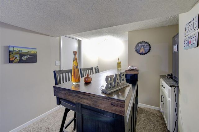 9127 W 91st Terrace, Overland Park, KS 66212