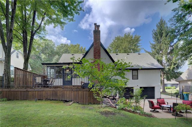 9127 W 91st Terrace, Overland Park, KS 66212