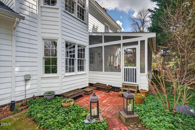 109 S Drawbridge Lane, Cary, NC 27513