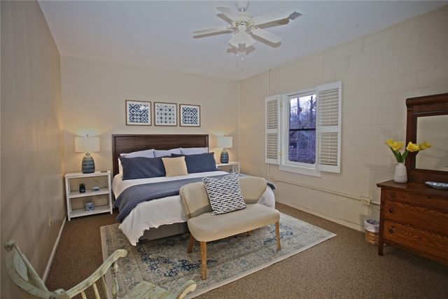 110 Nautica Point, Six Mile, SC 29682