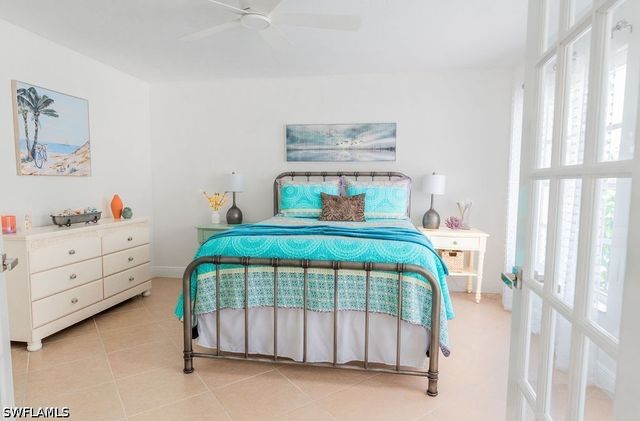688 106th AVE N, Naples, FL 34108