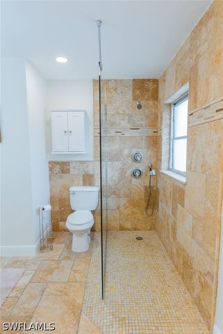 688 106th AVE N, Naples, FL 34108