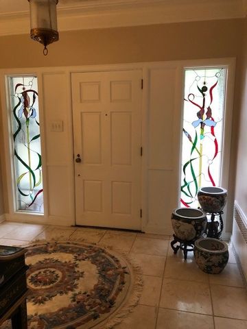 1216 Washington Rd, Mt Lebanon, PA 15228