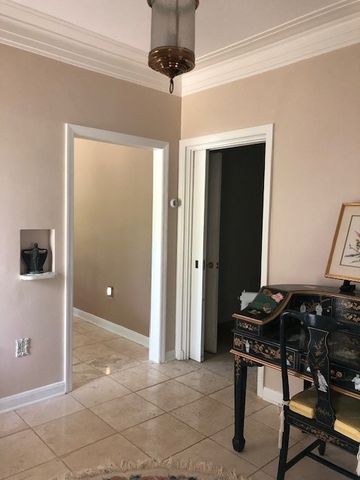 1216 Washington Rd, Mt Lebanon, PA 15228