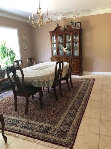 1216 Washington Rd, Mt Lebanon, PA 15228