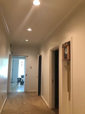 1216 Washington Rd, Mt Lebanon, PA 15228