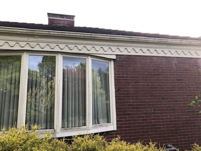 1216 Washington Rd, Mt Lebanon, PA 15228