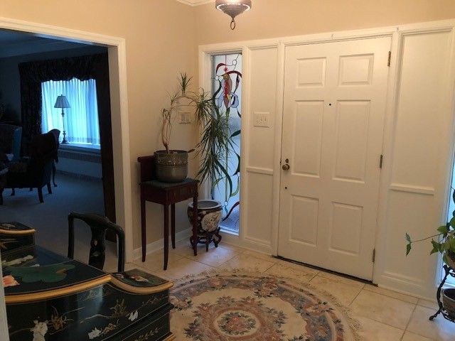 1216 Washington Rd, Mt Lebanon, PA 15228