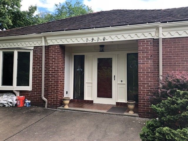 1216 Washington Rd, Mt Lebanon, PA 15228