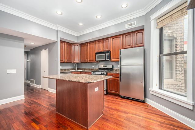 747 N Sedgwick Street 4RS, Chicago, IL 60654