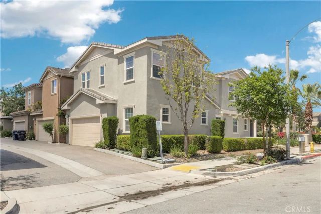 6101 Snapdragon, Eastvale, CA 92880