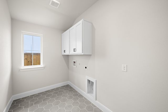 1124 Abigail Way, Midlothian, TX 76065