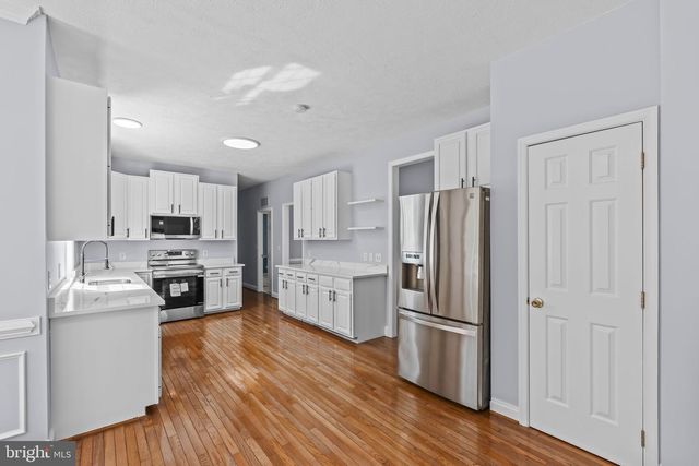 11315 LORD BALTIMORE DR, Swan Point, MD 20645