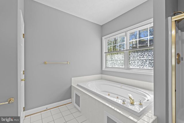 11315 LORD BALTIMORE DR, Swan Point, MD 20645