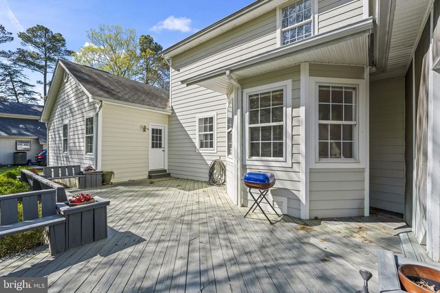 11315 LORD BALTIMORE DR, Swan Point, MD 20645