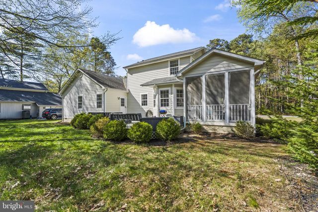 11315 LORD BALTIMORE DR, Swan Point, MD 20645