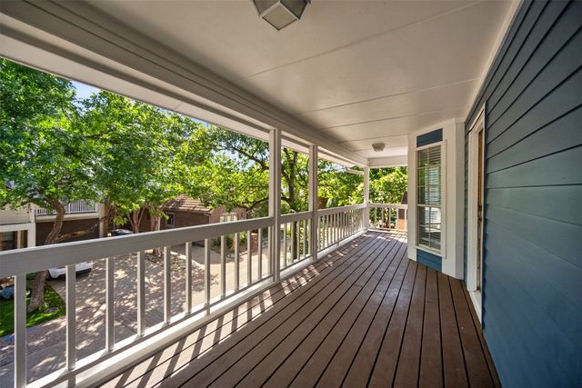 1319 Birkenhead Court, Dallas, TX 75204