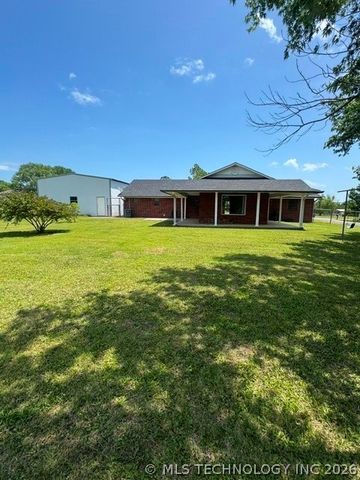 702 Shirley, Madill, OK 73446