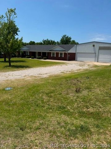 702 Shirley, Madill, OK 73446