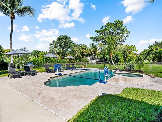 6114 NW 74th Terrace, Parkland, FL 33067