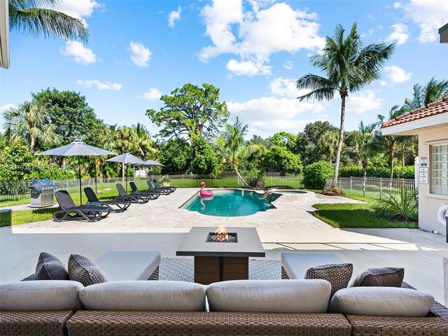 6114 NW 74th Terrace, Parkland, FL 33067