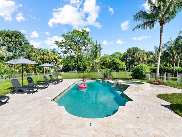 6114 NW 74th Terrace, Parkland, FL 33067