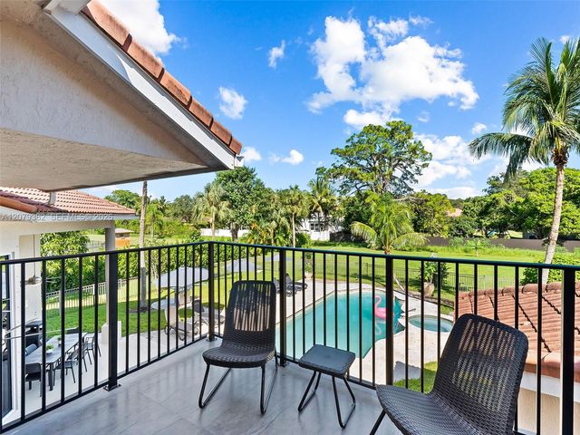 6114 NW 74th Terrace, Parkland, FL 33067