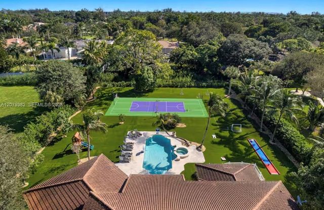 6114 NW 74th Terrace, Parkland, FL 33067