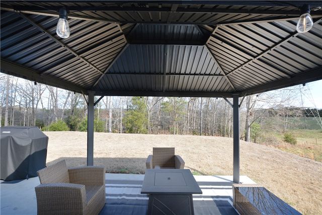 242 Hillendale Way, Pelzer, SC 29669