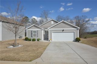 242 Hillendale Way, Pelzer, SC 29669