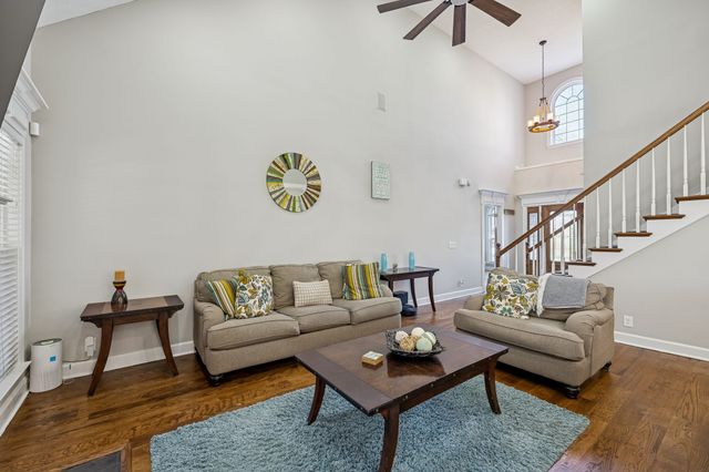 519 Titans Circle, Murfreesboro, TN 37127