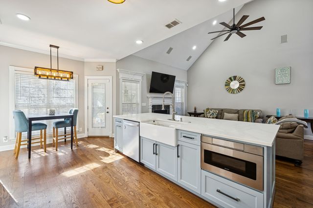 519 Titans Circle, Murfreesboro, TN 37127