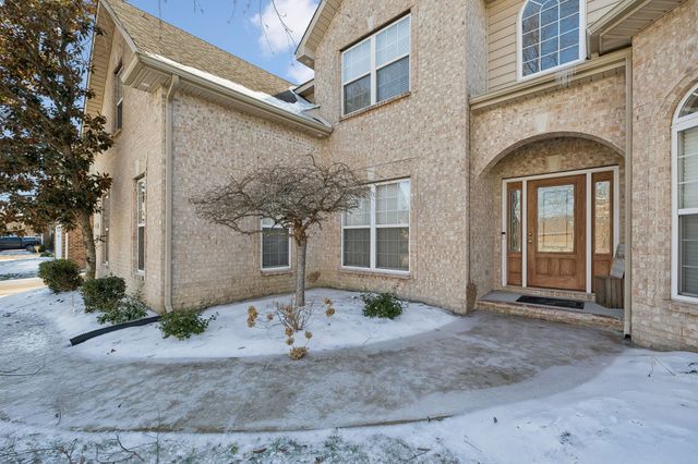 519 Titans Circle, Murfreesboro, TN 37127