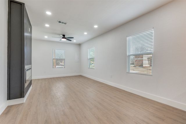 2332 Poplar Street, Dallas, TX 75215