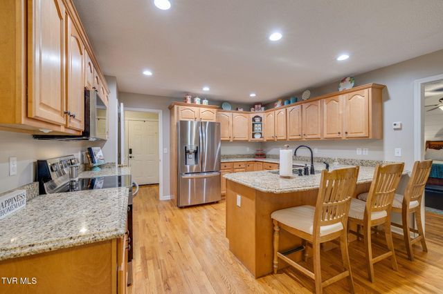1933 Birchwood Road, Kingsport, TN 37660