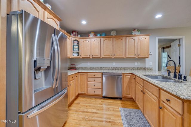 1933 Birchwood Road, Kingsport, TN 37660